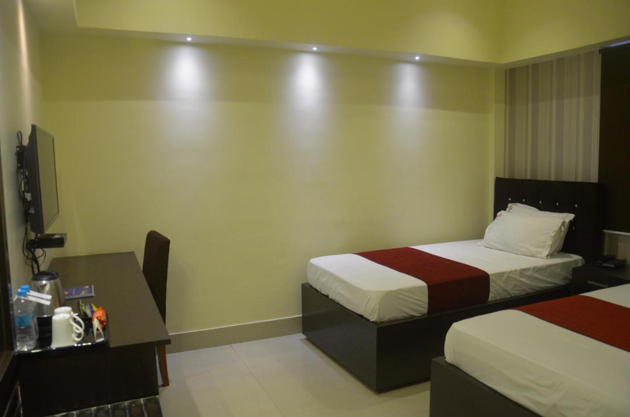 Hotel Pritika Durgāpur Exterior foto