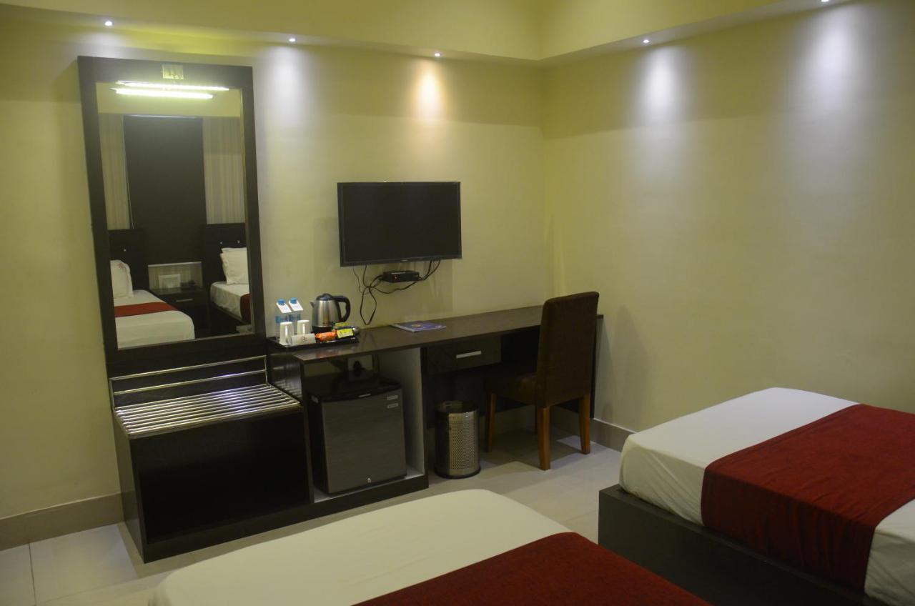 Hotel Pritika Durgāpur Exterior foto